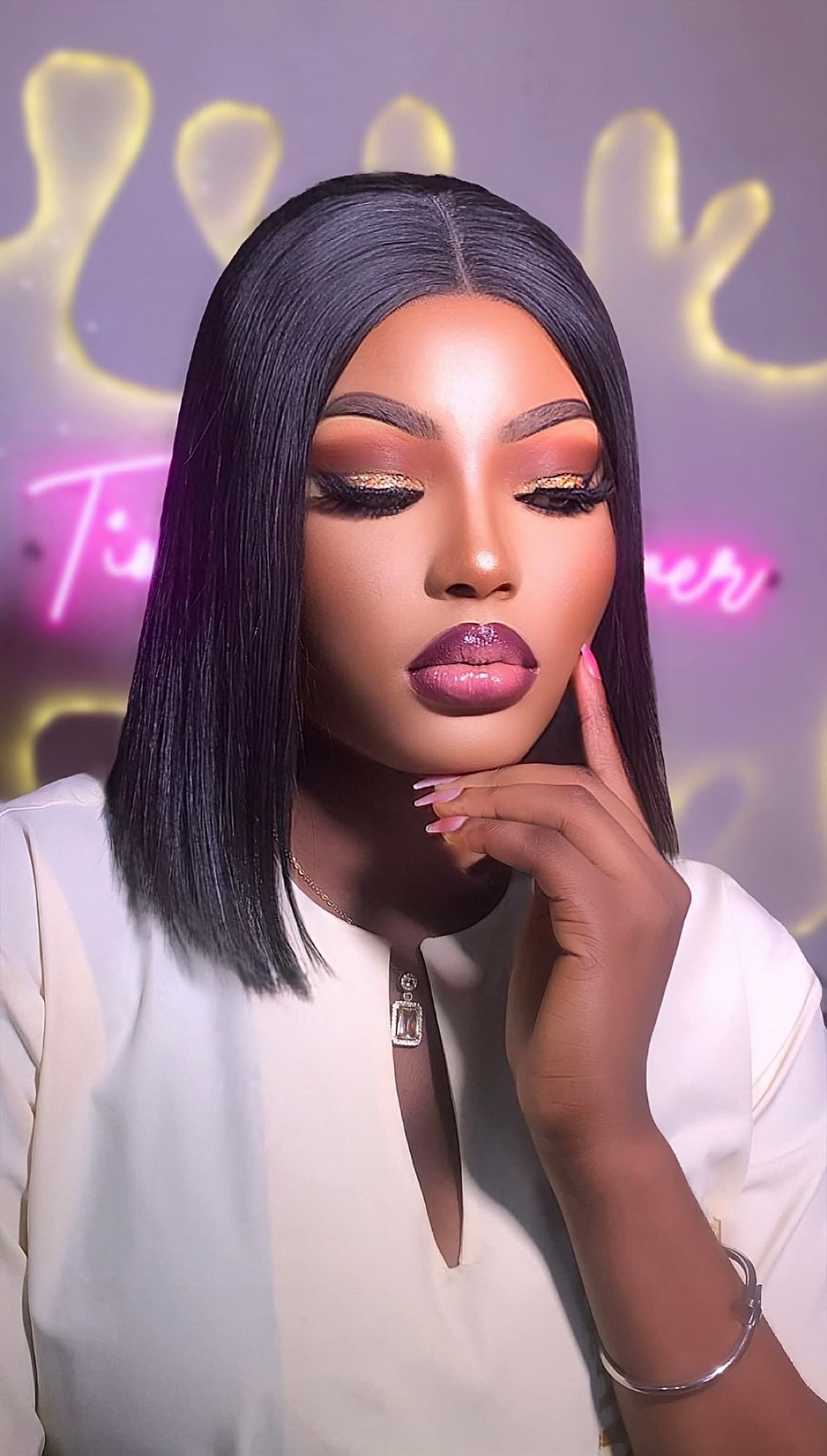 Makeup service visual